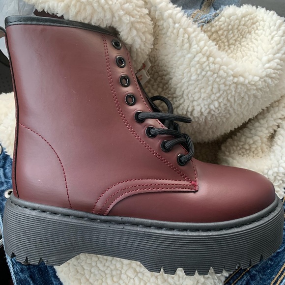 Lace up combat boots. Burgundy. New - Picture 2 of 2